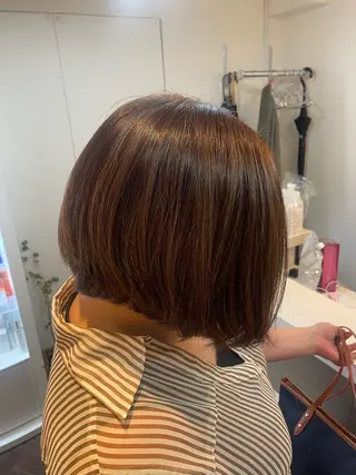 カラー やさかわ ももかのヘアスタイル