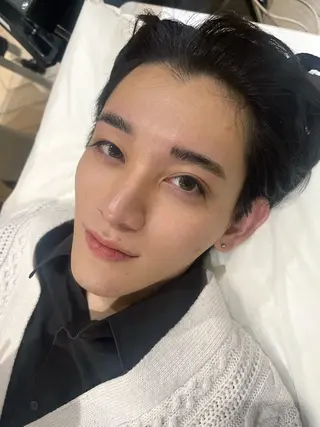 アイブロウ シモカワ メイのヘアスタイル