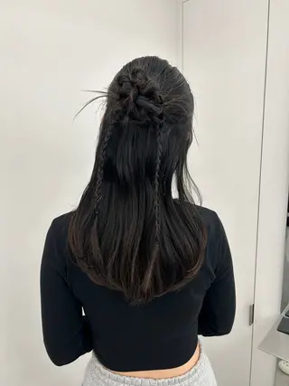 ロング 加藤 優里のヘアスタイル