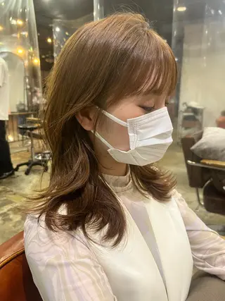 ミディアム カラー パーマ ヘアアレンジ キッズ ネイル マツエク・マツパ アイブロウ 髪質改善✨ハツメイ オグ✂️のヘアスタイル