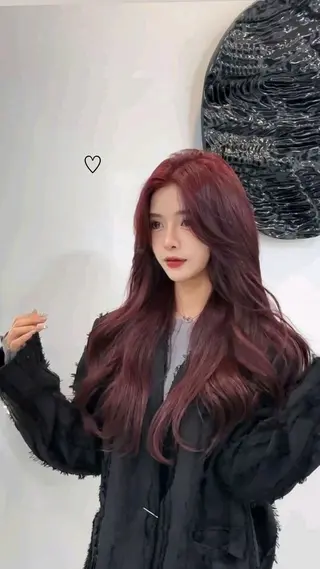 ロング カラー カバサワ カエデのヘアスタイル