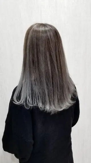 セミロング カラー 顔周りレイヤーカット 髪質改善代表西村功平のヘアスタイル