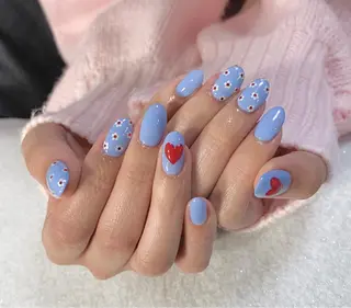 ネイル 手塚 里奈のネイルデザイン