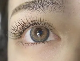 マツエク・マツパ リン リンのネイルデザイン