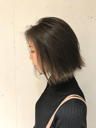 ショート ミルクティーベージュ 山本勝志のヘアスタイル
