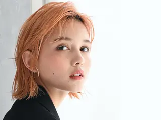 ミディアム カラー アース越谷 レイクタウン店のヘアスタイル