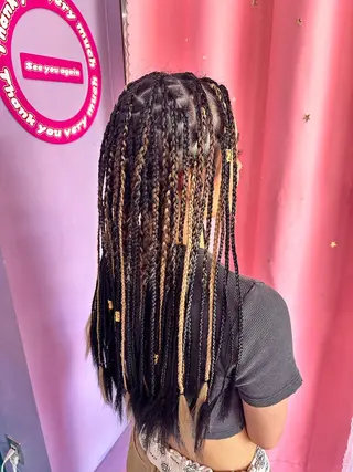 ロング Hair salon TOMMY所属・♮やっしー♮ 🌈派手髪🌈のヘアスタイル