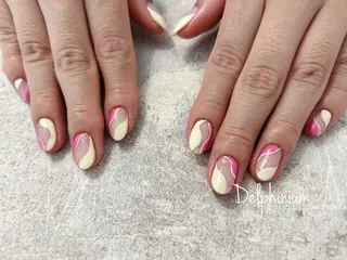 ネイル 岡本 友恵のネイルデザイン