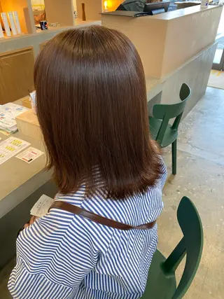 ミディアム カラー 藤野 凪沙のヘアスタイル