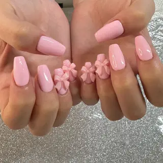 ネイル VIERU 🌈🎀💖のネイルデザイン