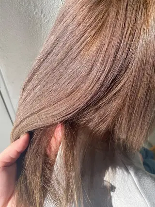 ミディアム I nagiのヘアスタイル