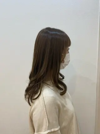 セミロング ヘアメイクage所属・木山 萌香のヘアスタイル