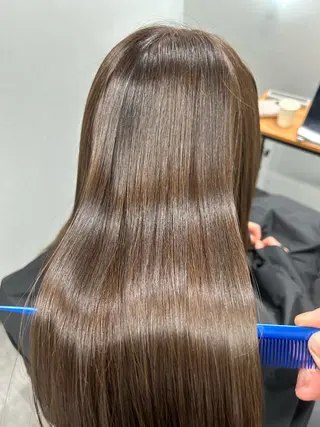 ロング siki. 石渡のヘアスタイル