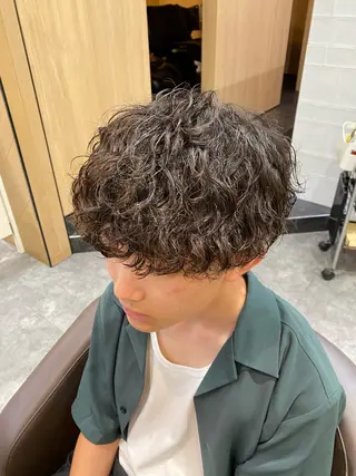 パーマ メンズ メンズ特化LIBER 石川玲央のヘアスタイル