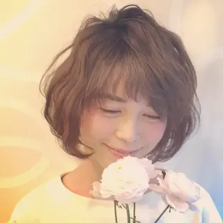 ショート カラー パーマ ヘアアレンジ SALOWIN Frente店所属・個室で似合わせ好印象 🧡外山弥千代のヘアスタイル