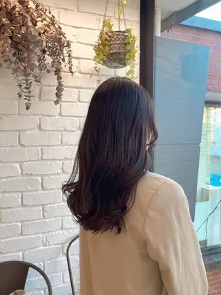 セミロング 井上 優那のヘアスタイル