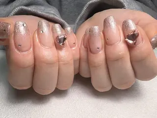 ネイル private salon Lem.所属・Lem. Sayaのネイルデザイン