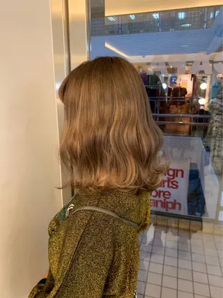 セミロング カラー 山本　尚輝 🐶ハイライト🐶のヘアスタイル