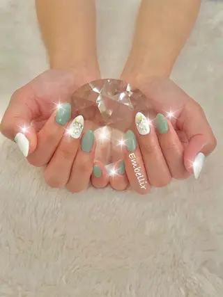 ネイル EMILUCA 北河希のエステ・リラクイメージ