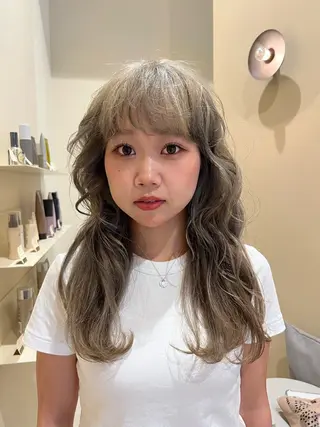 ロング 加藤木麻彩 NEROのヘアスタイル