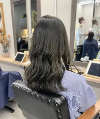 ミディアム カラー いなみね はるきのヘアスタイル