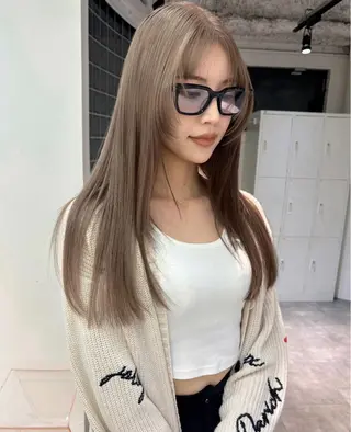 ロング 梅田無料カットモデル りんくのヘアスタイル