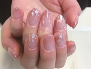 ネイル 新橋 ルキナ スタッフのネイルデザイン