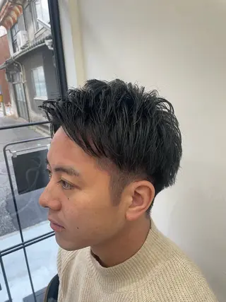 メンズ 慎太朗メンズパーマ/ フェザー/スパイキーのヘアスタイル