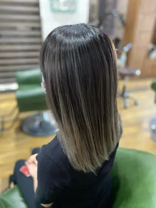 セミロング 小山 悦宏のヘアスタイル