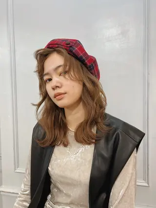 カラー moeka 表参道のヘアスタイル