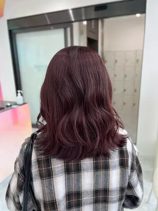 セミロング 🤍赤みなしカラー 🤍saaka🤍のヘアスタイル