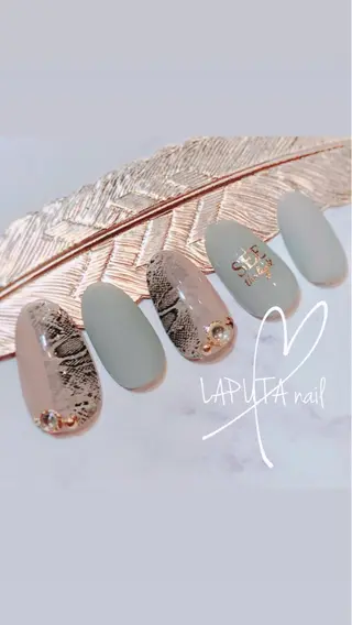 ネイル LAPUTA nailのネイルデザイン