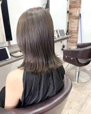 ミディアム カラー 🌬️attrait 髪質改善/個室サロンのヘアスタイル