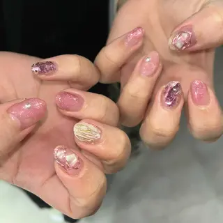 ネイル 🪐富島彩夏 /海外nail🪐のネイルデザイン