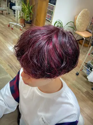 パーマ ヘアアレンジ メンズ ✨デザインカラー✨髪 質改善🫧イツキ🍒のヘアスタイル