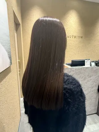 カラー BEAUTRIUM  青山所属・橋本 萌叶のヘアスタイル