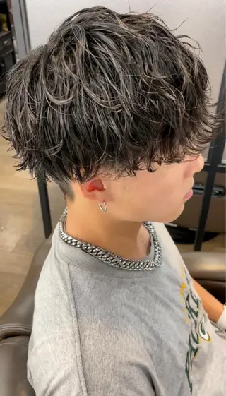 ショート パーマ メンズ 津田 祐岐のヘアスタイル