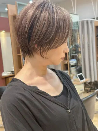 ショート i.+sapporo所属・ショート/レイヤー /札幌/小山内のヘアスタイル