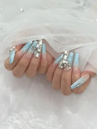 ネイル AKARI🎀 京橋nail&eyeのネイルデザイン