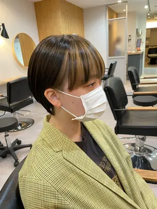 ショート カラー akane .のヘアスタイル