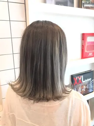 ミディアム 髙橋 かすみのヘアスタイル