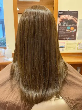 カラー 五味 桃香のヘアスタイル