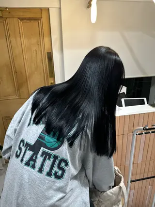 ロング 中澤 眸乃のヘアスタイル