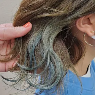 ミディアム カラー 推しアニメカラー🌈 ツヤ透明感カラー🦄のヘアスタイル