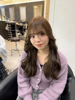 ロング カラー ユナ🎀レイヤー /韓国/ハイトーンのヘアスタイル