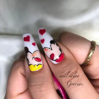 ネイル Gracias. rieのネイルデザイン