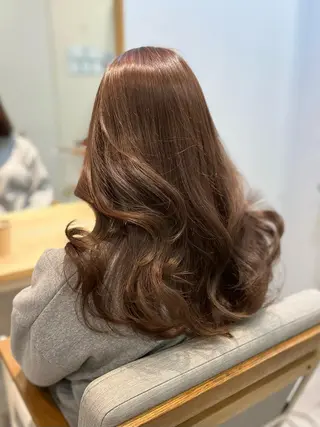 セミロング 韓国ヘア レイヤーカットのヘアスタイル