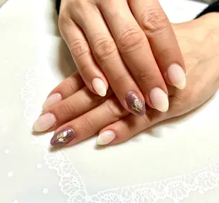 ネイル REMIA 横須賀中央店所属・REMIA 羽鳥のネイルデザイン