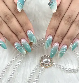 ネイル ChouChou NAIL SALON所属・サキ ChouChouのネイルデザイン