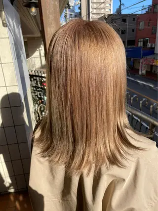 ミディアム カラー ELLE&SALLY 石野のヘアスタイル